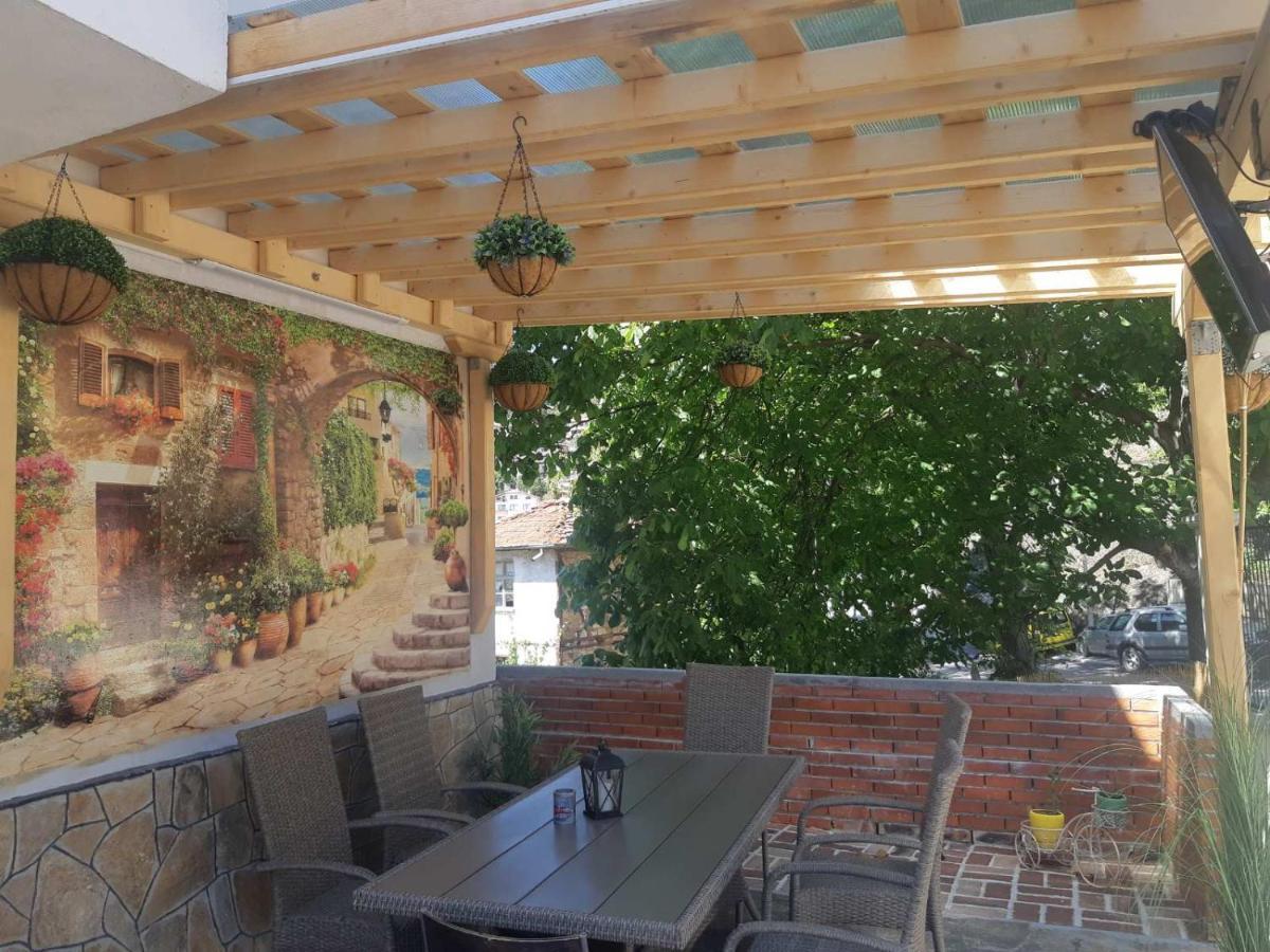 Къща Томови,Стаи За Гости Devin Exterior foto